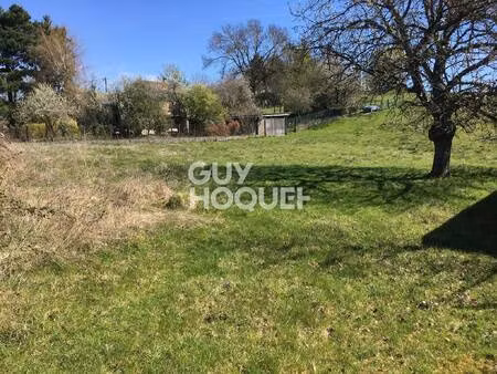 beau terrain constructible à eclose-badineres (38300)