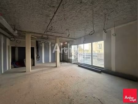 location bureaux 228 m²