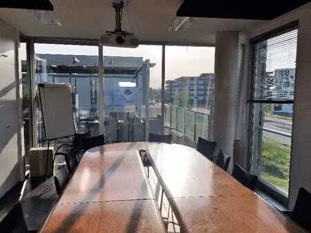 location bureaux 484 m²