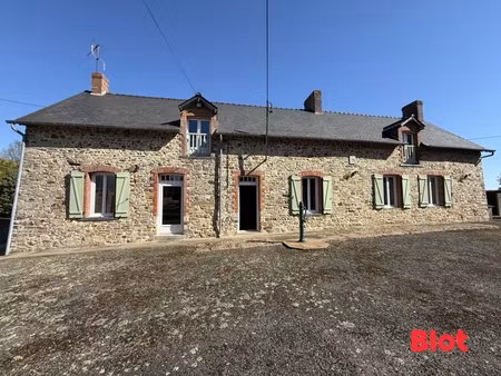 rare à la vente – corps de ferme avec dépendances et 3 hectares - blot immobilier