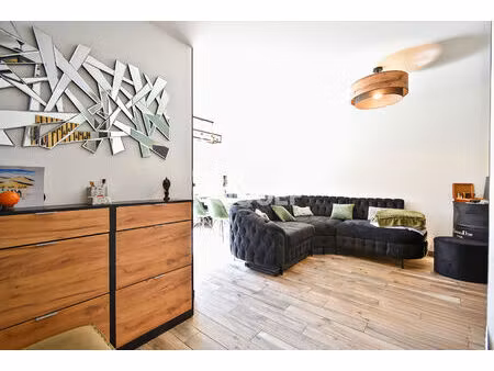 superbe duplex de 75 m² avec terrain privatif de 40 m² 