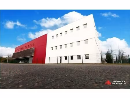 location bureaux 1 200 m² à 3 070 m²