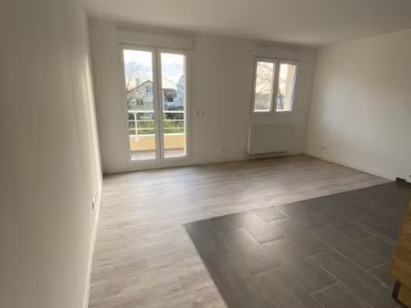 location appartement 3 pièces  49.83m²  chelles