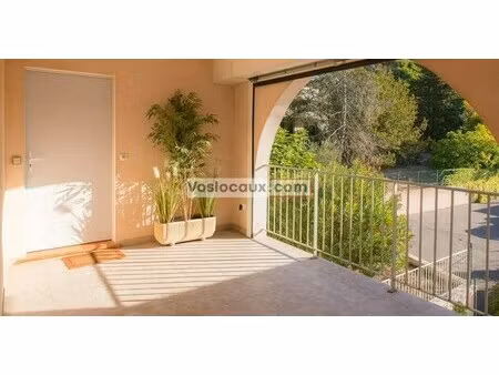 location bureaux 118 m²