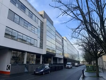 location bureaux 372 m²