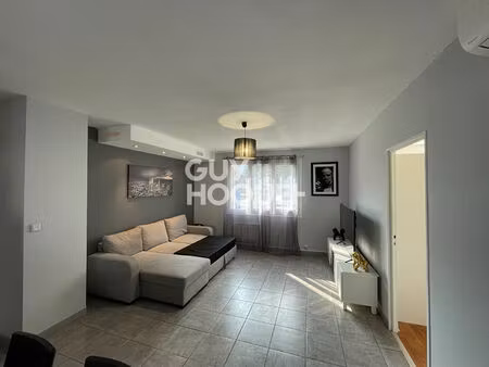 location : appartement 3 pièces (51 m²) à saint martin d'heres