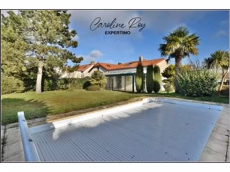 maison de luxe en vente à clisson  france