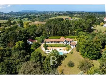 urrugne-ciboure  propriete vue montagnes