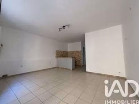 vente appartement 3 pièces à aramon (30390) : à vendre 3 pièces / 51m² aramon
