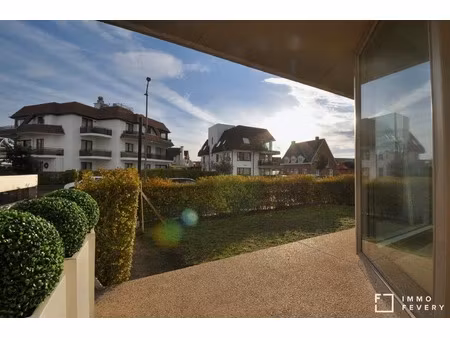 appartement te koop in knokke-heist met 2 slaapkamers