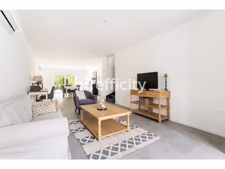 maison 8 pièces - 280 m²