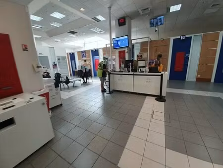 vente commerce 766 m²