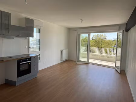 location appartement 3 pièces 62m² nantes 44300