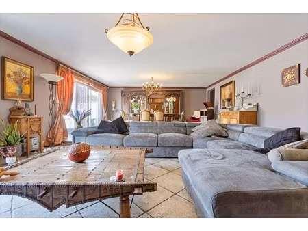 commercieel te koop in gooreind met 2 slaapkamers