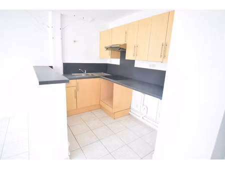 a louer appartement t1 dans résidence elbeuf - réf herl-5