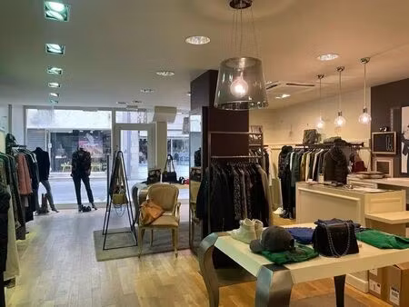 location commerce blois 41000 86m²
