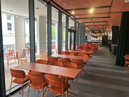 location commerce bordeaux 33300 180m²
