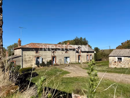 a vendre - exclusivité nestenn : corps de ferme à rénover à cléré-sur-layon - 190 m²  dépe
