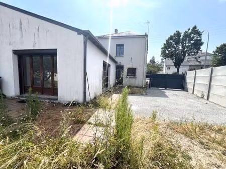 vente maison à angers monplaisir (49000) : à vendre / 90m² angers monplaisir