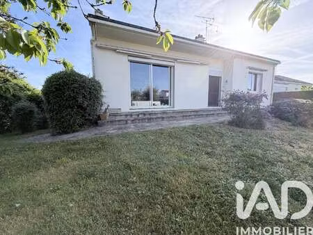 vente maison à montaigu (85600) : à vendre / 79m² montaigu