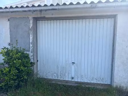 vente garage et parking à saint-jean-de-monts (85160) : à vendre / saint-jean-de-monts