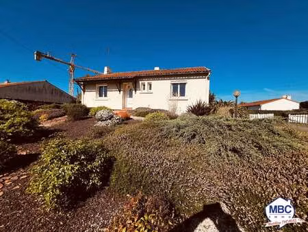 vente maison à montrevault (49110) : à vendre / 86m² montrevault