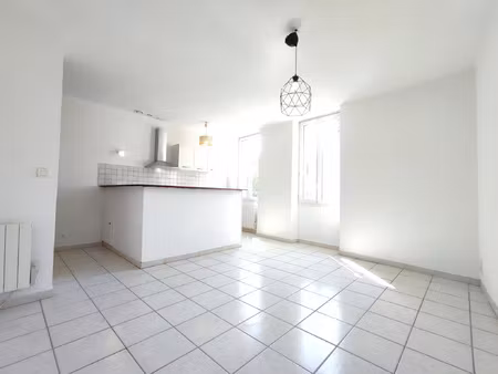 appartement t3 sur bédarrides avec cave