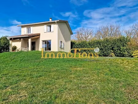 maison clé en main avec vue sur les montagnes à chevrières