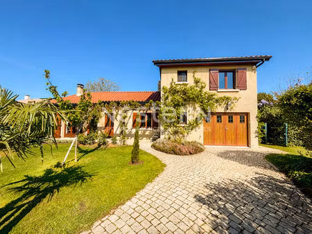 exclusivité - maison écully quartier résidentiel - 115m2 avec piscine