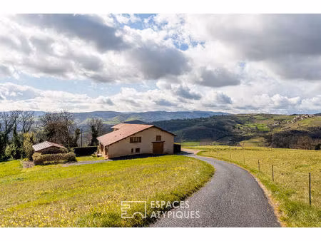 ancienne ferme à rénover avec sa vue imprenable
