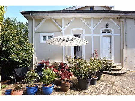 saint cyr au mont d'or  au calme absolu. appartement de charme de 78m² habitables