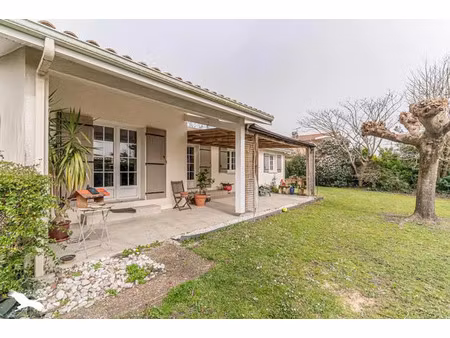 vente maison 6 pièces 146 m² villenave-d’ornon (33140)