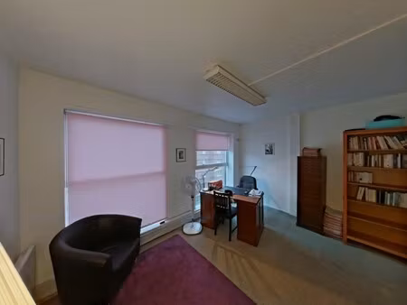 a louer un bureau professionnel 20m²