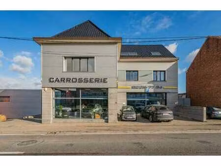 immeuble de rapport rénové à leeuw-saint-pierre