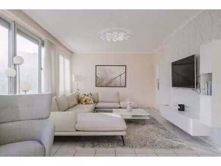 appartement spacieux et prêt à emménager à vendre à courtrai