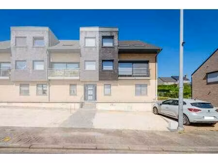 triplex d’une superficie impressionnante de 200 m²