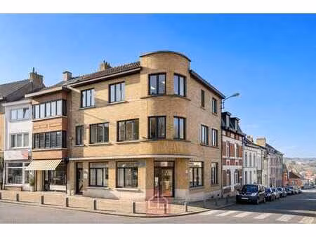 rez commercial au centre de braine l'alleud