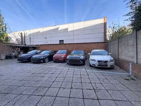 5 parkings – faibles charges – idéal invest.
