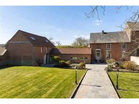 belle propriété : maison + grange + jardin de + 35 ares !