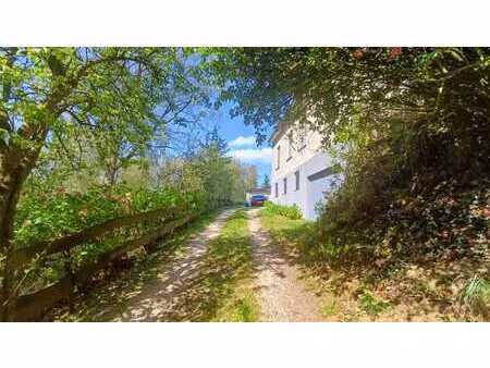 un bonheur dans le pré offrant beaucoup de possibilités !