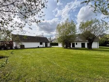 lumineuse villa 4 ch. & bureau + annexe avec studio et garag