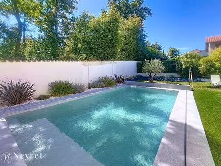 coup de coeur assuré pour cette maison familiale située à vernaison dans un écrin de...