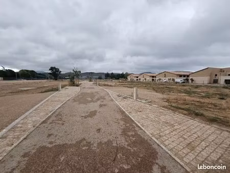 terrain 282 m² peyrolles en provence