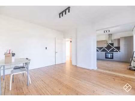 appartement au centre de virton