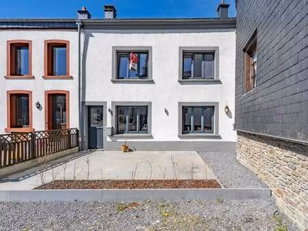 maison rénovée 3 chambres avec terrasse à corbion