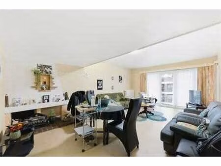 appartement 2 chambres avec terrasse avant et arrière