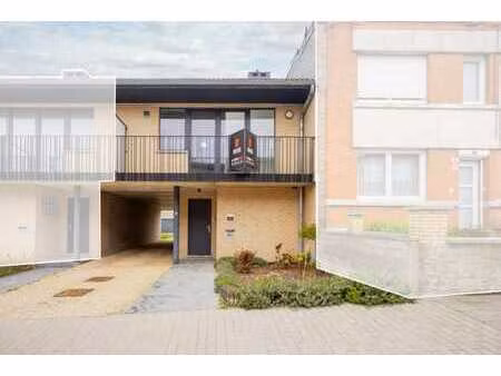 maison rénovée 3 chambres avec garage et jardin