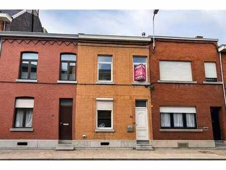 maison à rénover - 3ch - cave - cour