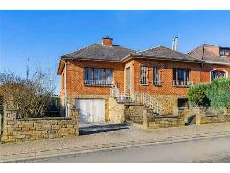 maison 3 façades idéale pour occupation multifamiliale