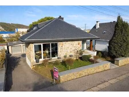 maison 4f - 3ch (poss. 5) - entrepot - jardin - garage - ter